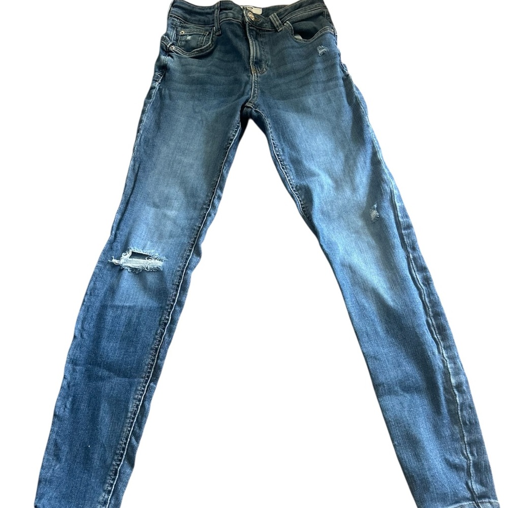 Bershka Women's Blue Distressed Jeans